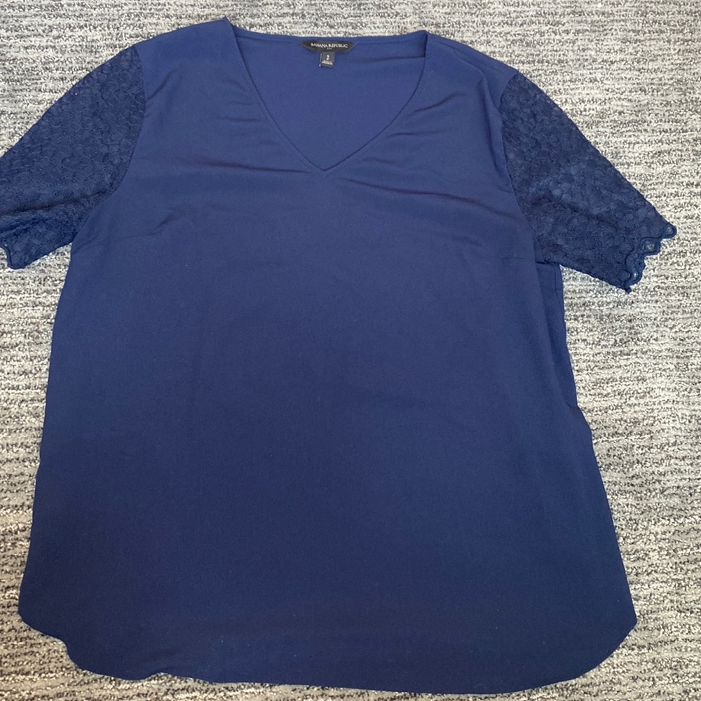 Banana Republic Lace short-sleeved Navy top
